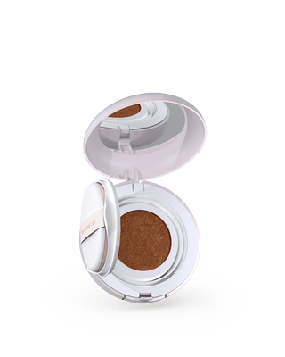 EM Cosmetics Moonbeam Cushion Highlighter in Divinity, a shimmering pearl shade for a bright, ethereal, dewy glow.